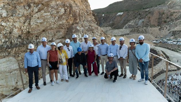 Asistentes a la inauguración del parque minero