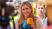Sara Aagensen atendiendo a la prensa