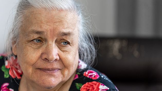 Mujer seria