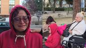 mujer llorando familia calle
