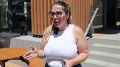 Daniela, repartidora de Glovo, durante la entrevista.