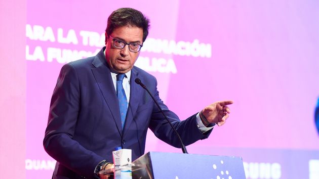 Óscar López
