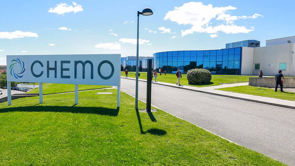 León Farma necesita publica una bolsa de trabajo en Navatejera