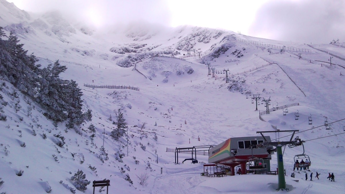 La estación de esquí La Pinilla abre una bolsa de empleo para la temporada 2019-2020