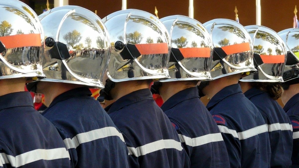 La Comunidad de Madrid convocan 150 plazas de bomberos y 50 de agentes forestales