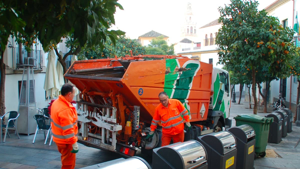 Oposiciones Sadeco: publicada oposiciones para 32 plazas de peones