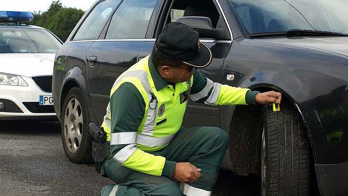 Nuevas normas que entran en vigor Estas son las nuevas normas de la DGT que empiezan a funcionar a partir de hoy
