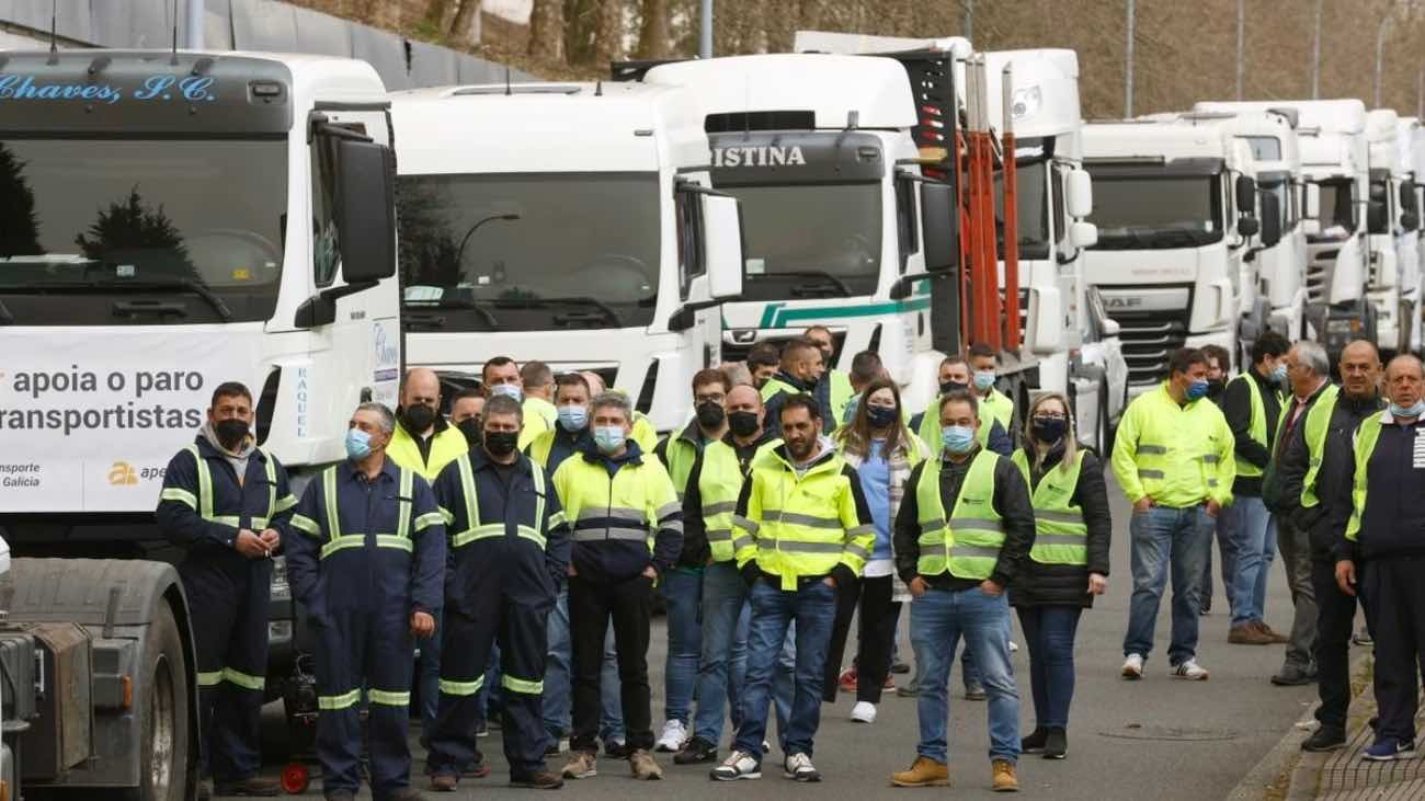 Parón indefinido en el sector del transporte por carretera ¿Puede mi empresa aplicar un ERTE por la huelga de transportistas?