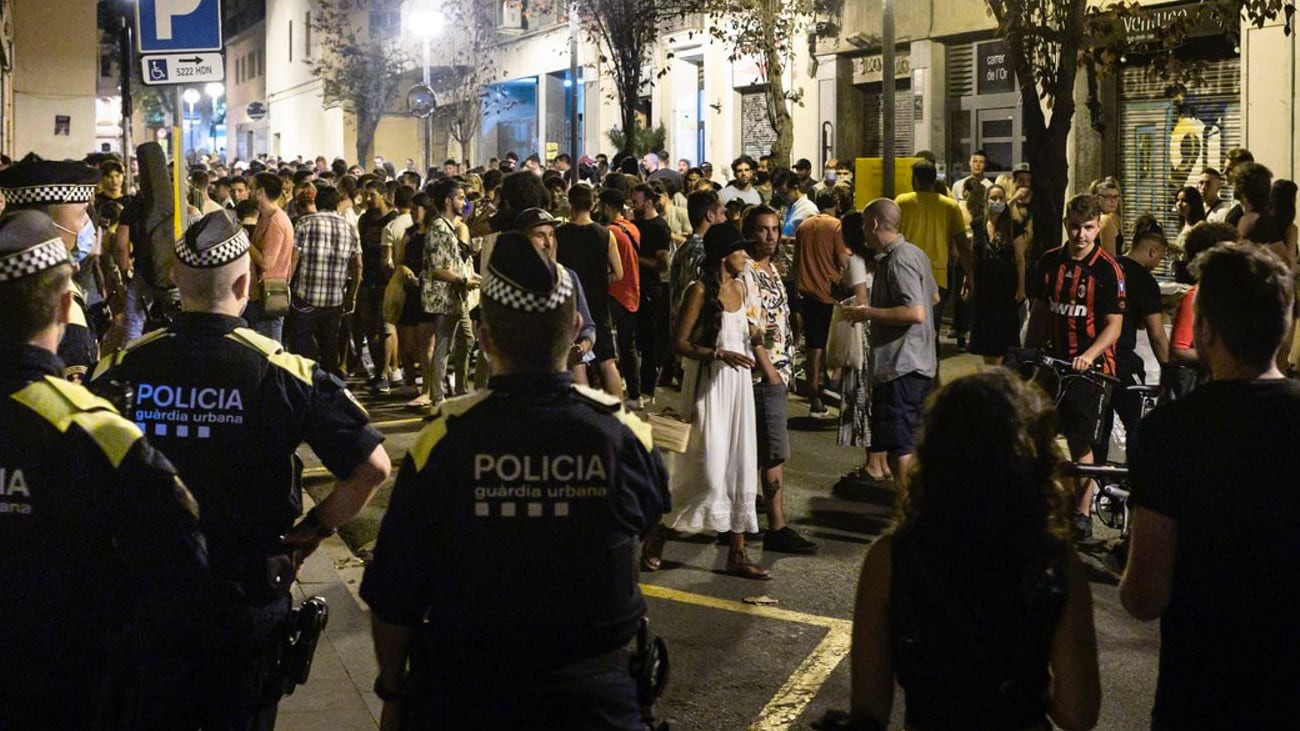 Colau anuncia la mayor oferta pública de empleo en Barcelona