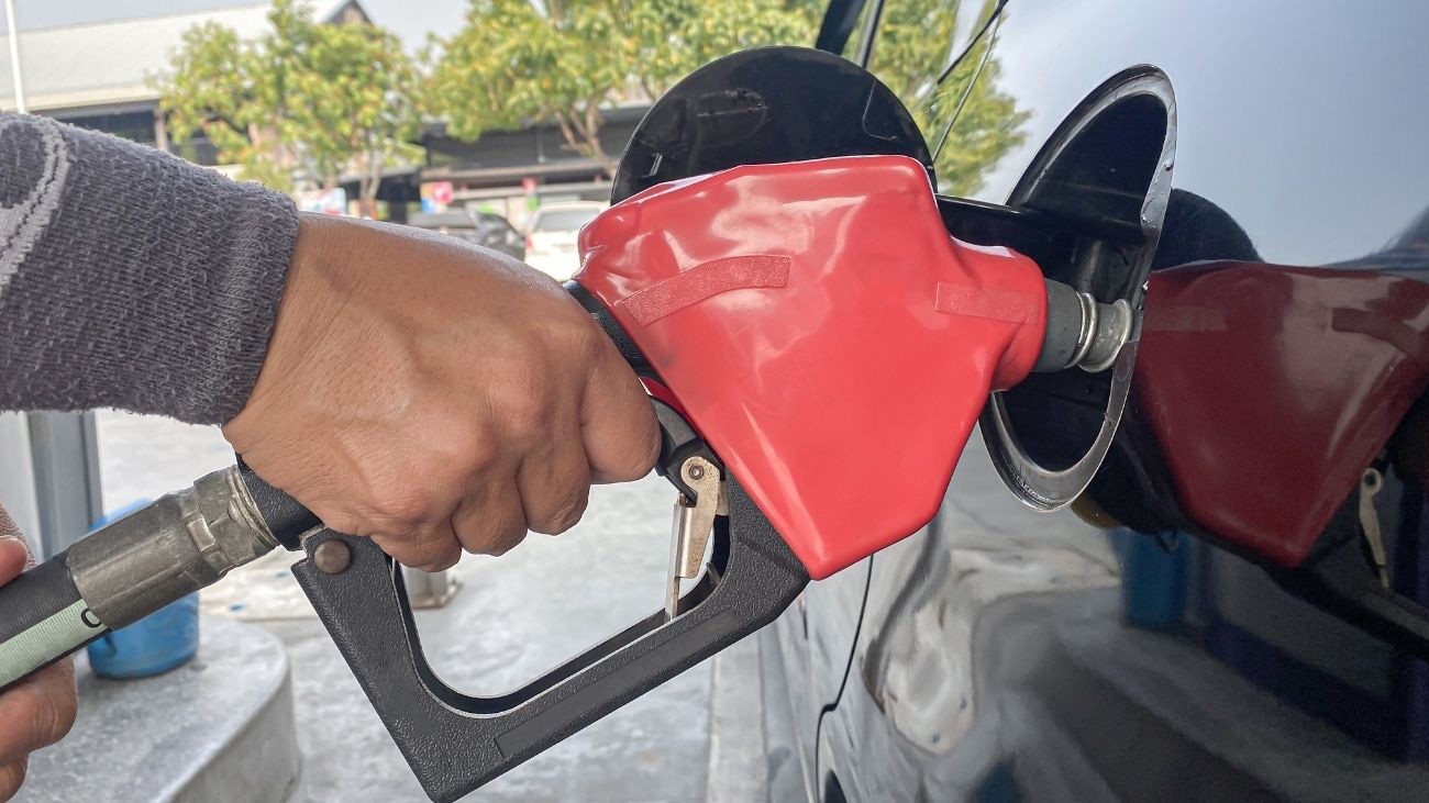 Los autónomos podrán deducir el 50% o el 100% del IVA en la próxima declaración de la Renta. Qué autónomos pueden deducirse el IVA en gasolina