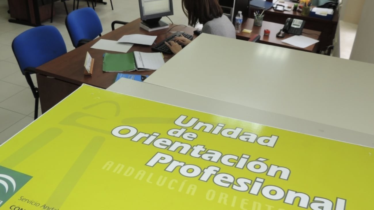 La Junta de Andalucía oferta 5.300 plazas para acreditar competencias profesionales