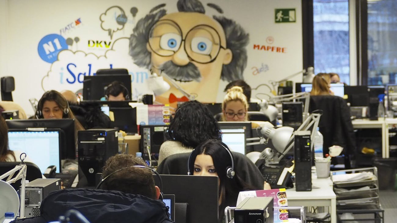 Isalud busca 20 personas para trabajar como teleoperador en Barcelona