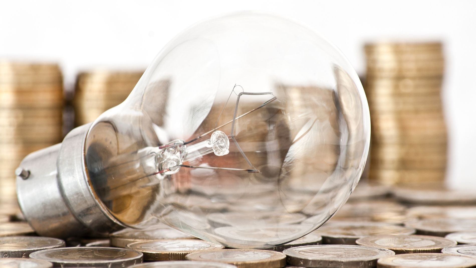 Precio de la luz, hoy, 20 de abril: estas son las horas más baratas del día