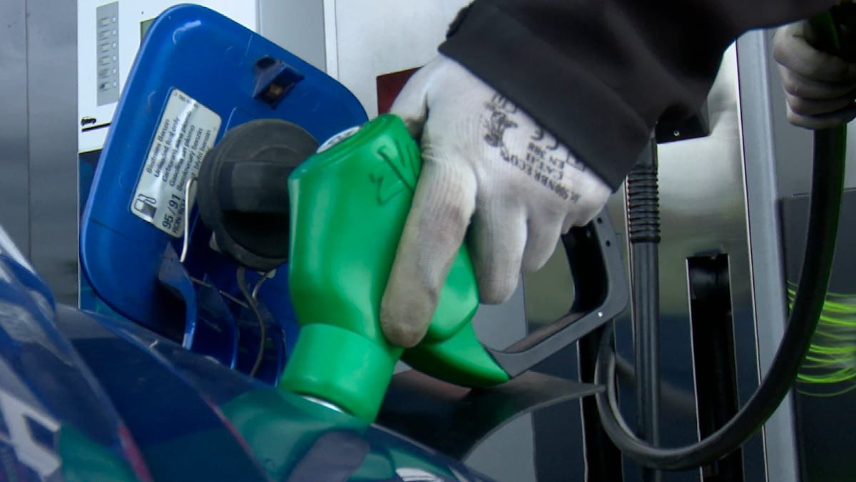 Cómo solicitar la descuento por litro de carburante Cómo solicitar en la Agencia Tributaria el anticipo de la bonificación de 20 céntimos por litro de carburante
