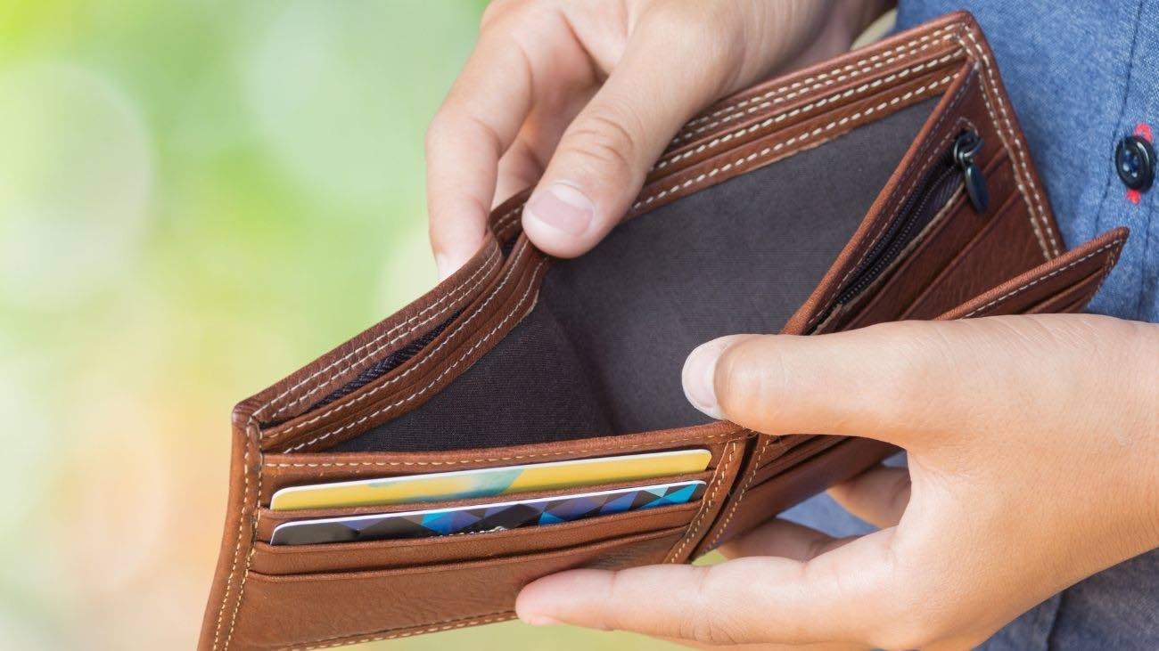 Este el límite de deudas que debes tener por edad según el Banco de España