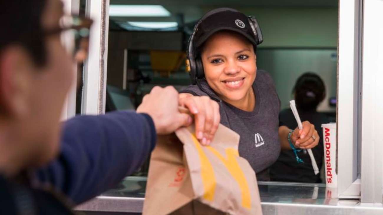 357 empleos en McDonalds para este verano: estos son los sueldos y requisitos