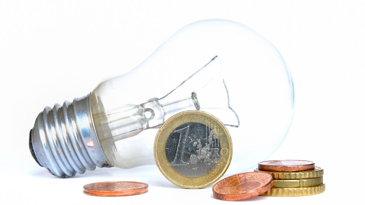 Tarifa luz hoy por horas Precio de la luz hoy viernes 17 de junio: estas son las horas más baratas