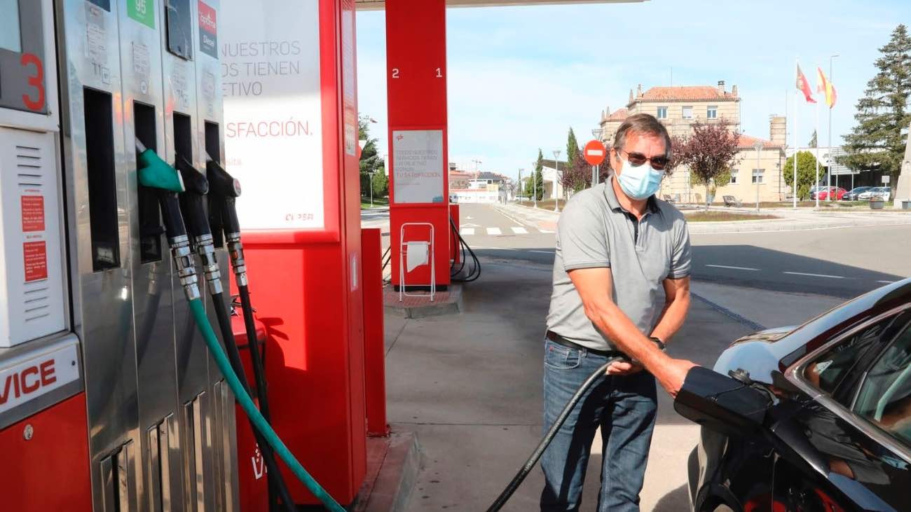 Repsol y Cepsa lanza un importante aviso para repostar más barato