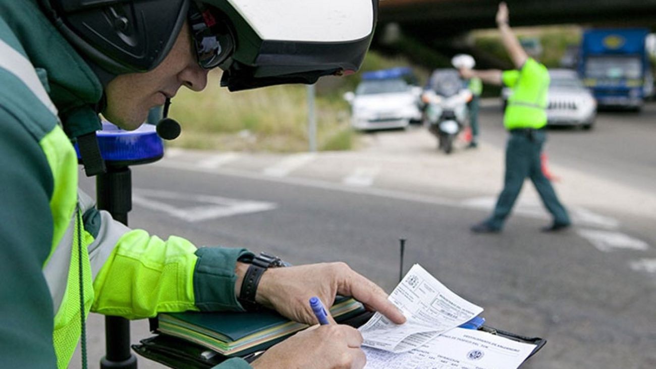 Cuándo prescribe una multa de tráfico: cumplido este plazo no tendrás que pagarla