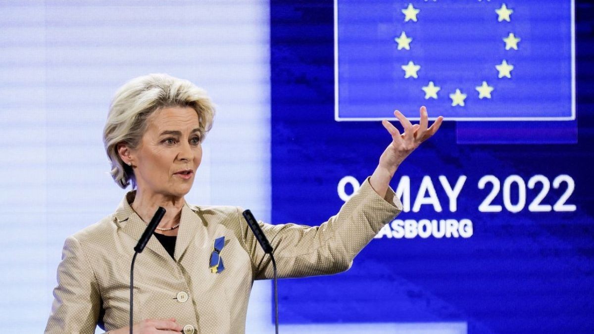 La presidenta de la Comisión Europea,Ursula Von der Leyen Europa enciende las alarmas: ahorrará gas ante el temor real de un corte ruso del suministro
