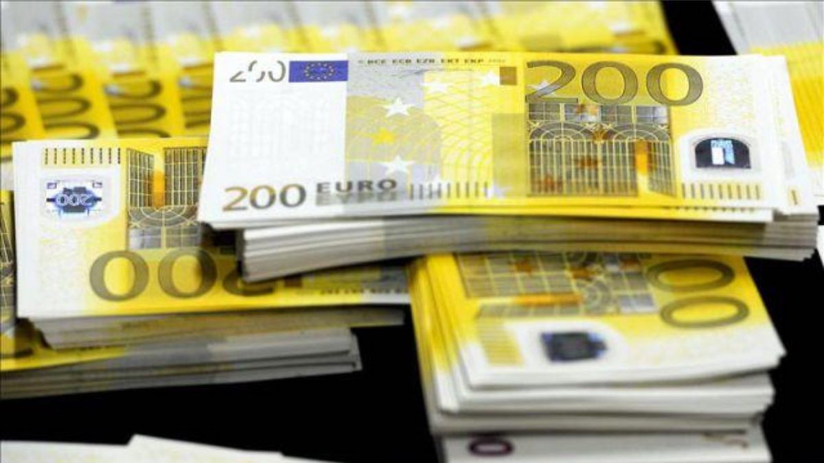 Hacienda avisa sobre las consecuencias de cobrar la ayuda de 200 euros