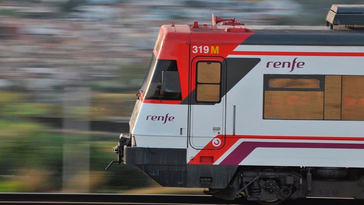 Bonificación trenes Renfe Gobierno Último aviso: a partir de mañana se obtiene la bonificación en los abonos transporte de Renfe