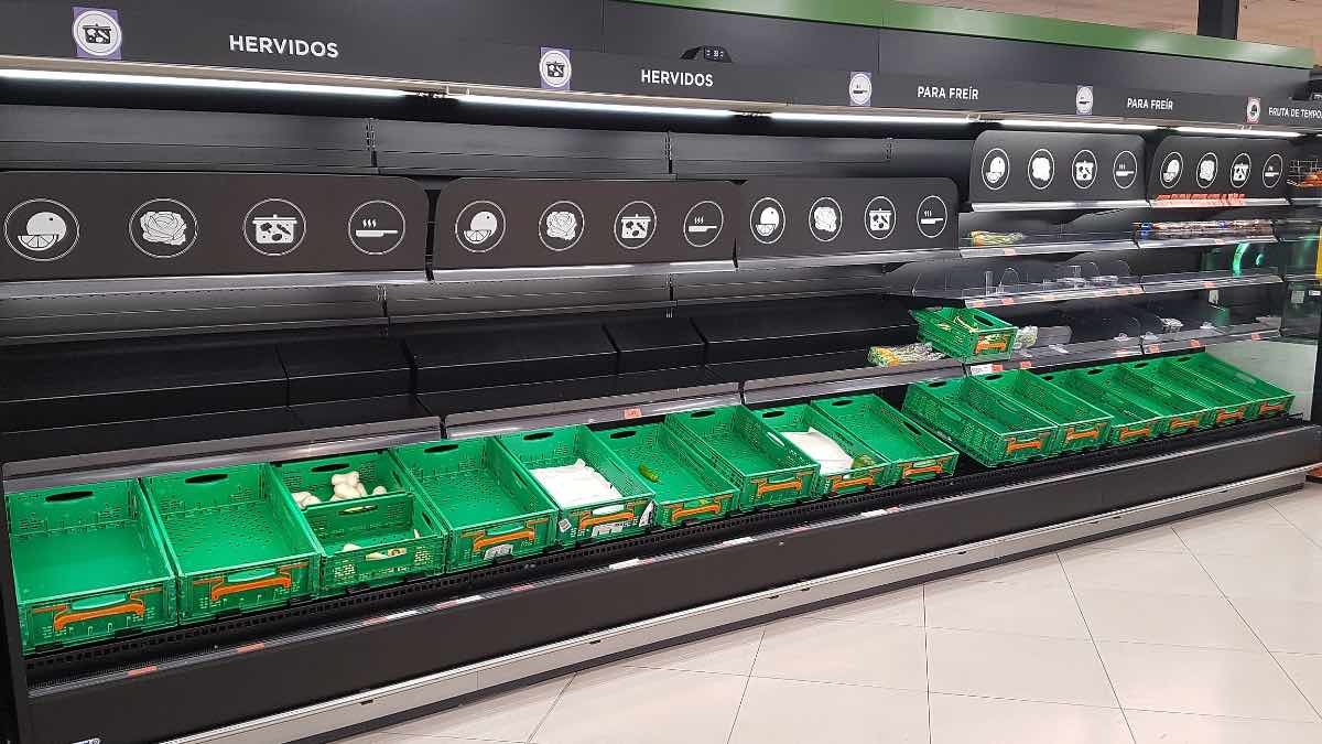 Escasez de hielo Faltan cubitos de hielo: ¿se acabarán? Causas de este nuevo desabastecimiento