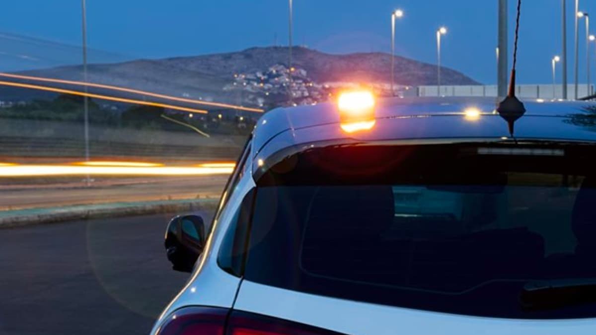 ​​La OCU alerta de las luces que pueden no ser legales y la DGT responde esto