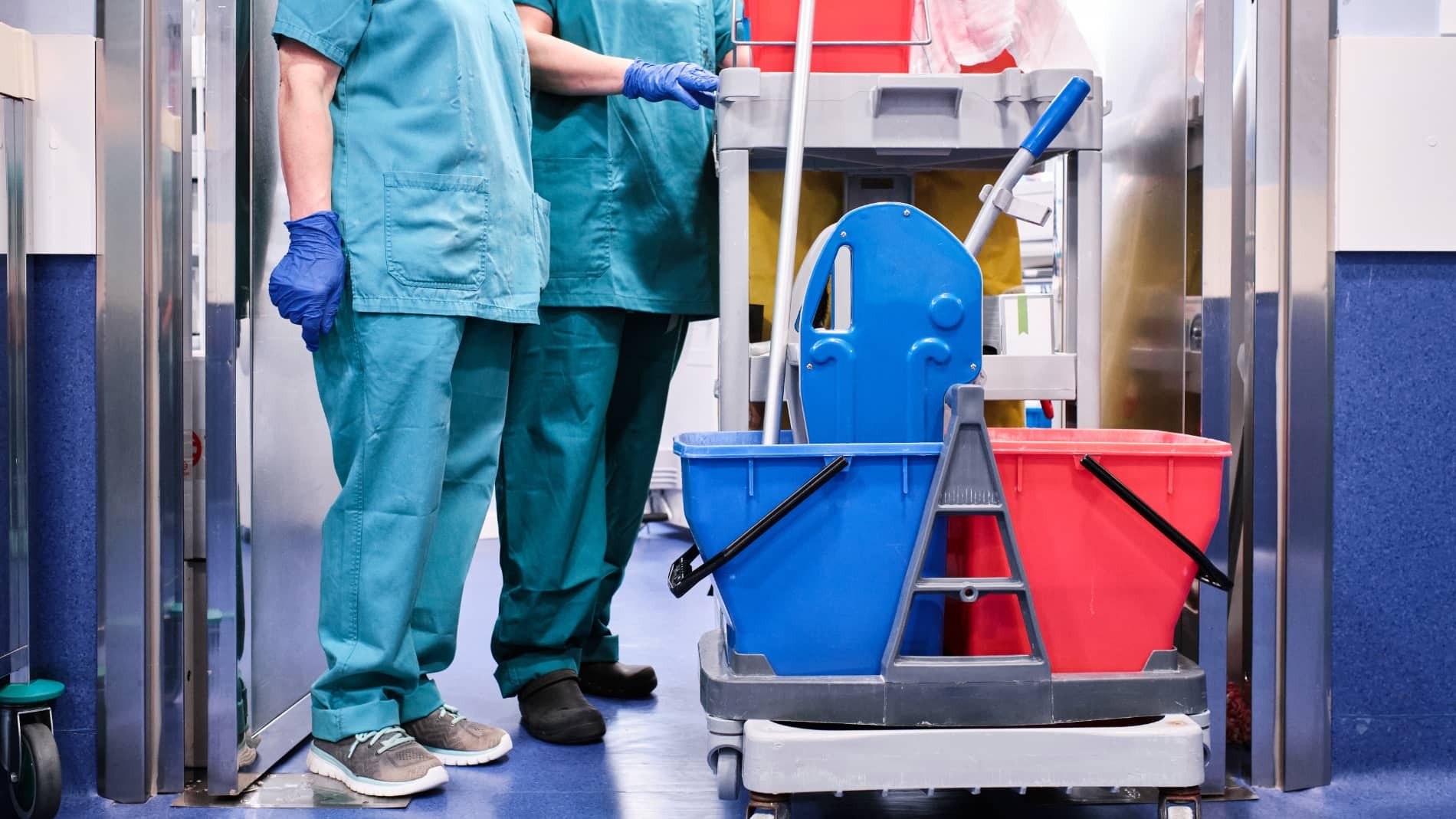 Oferta de empleo en Madrid para personal de limpieza en residencias