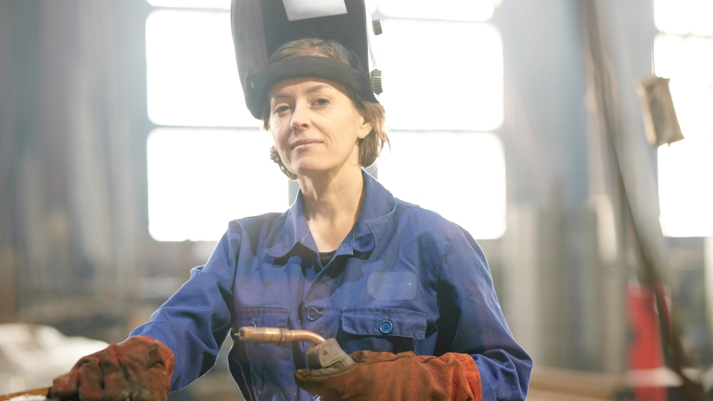 La Comunidad de Madrid busca soldadores: cómo inscribirse a esta oferta de empleo