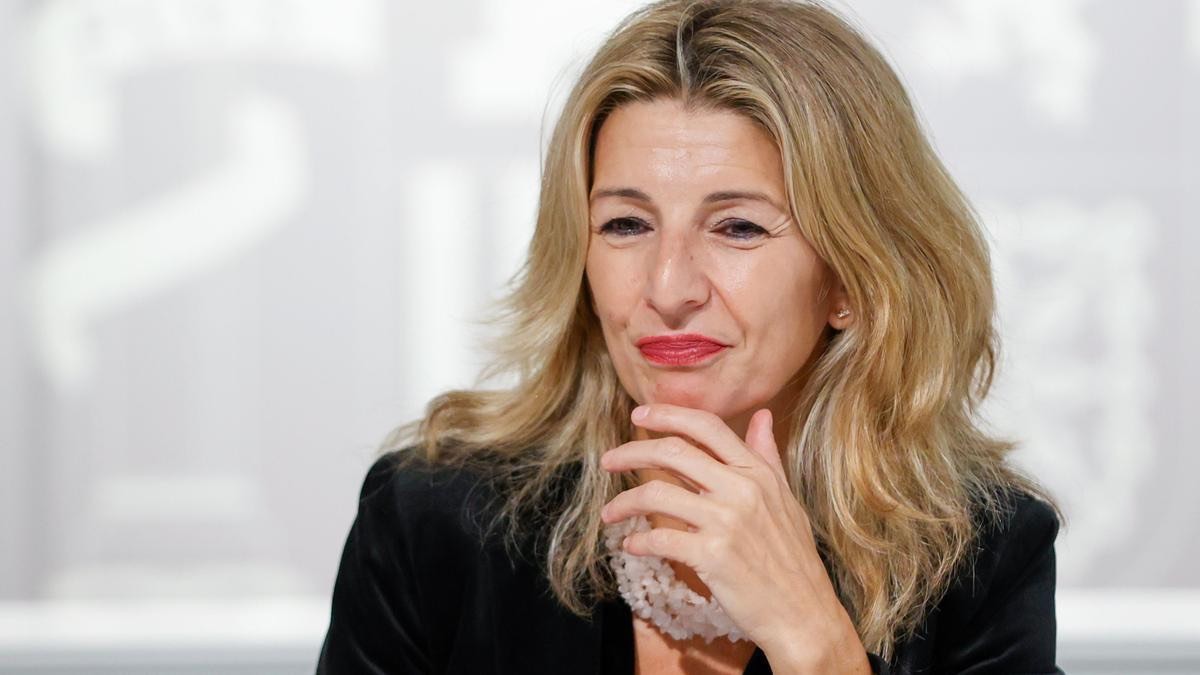 Trabajo investigó a Deloitte, PwC, EY y KPMG: posibles abusos de jornadas y horas extras