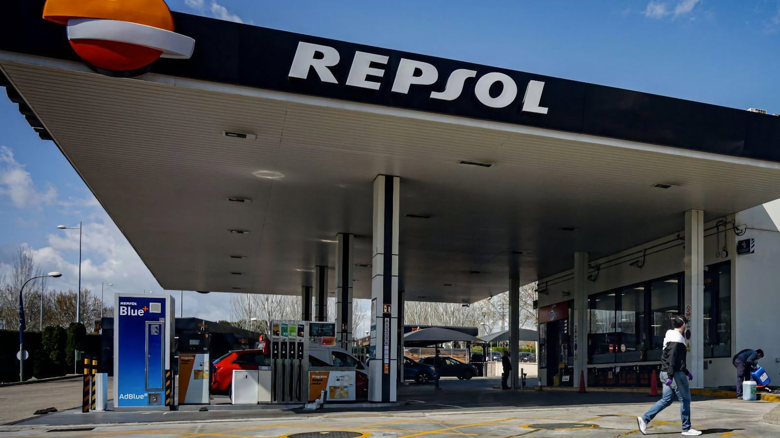 Cómo conseguir hasta 72 euros de ahorro en las gasolineras Repsol Gasolinera Repsol