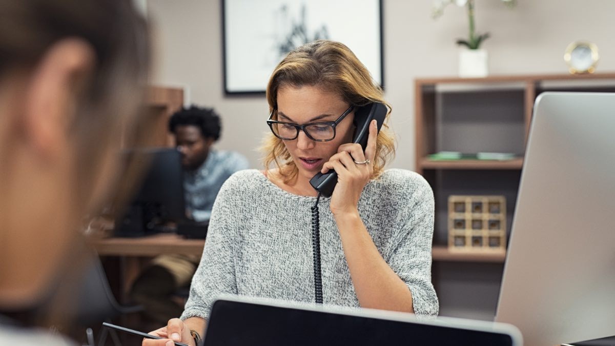 Ofertas de empleo de lunes a viernes Ofertas de empleo para trabajar solo de lunes a viernes: findes libres y sueldo hasta 2.800 euros