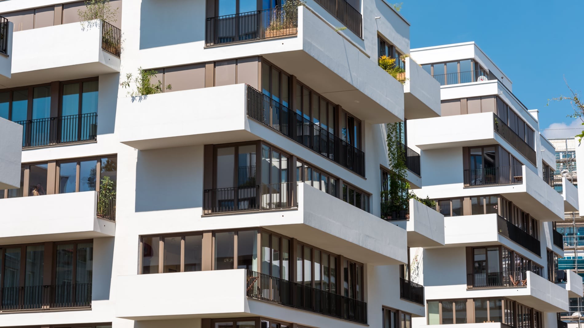 Idealista vende pisos y estudios por menos de 30.000 euros Idealista tiene más de 5.000 pisos y estudios en venta por menos de 30.000 euros
