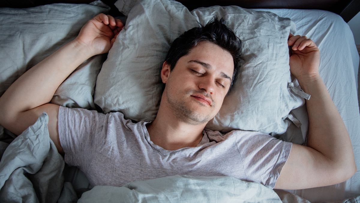 Esta empresa te paga 2.000 euros al mes por dormir