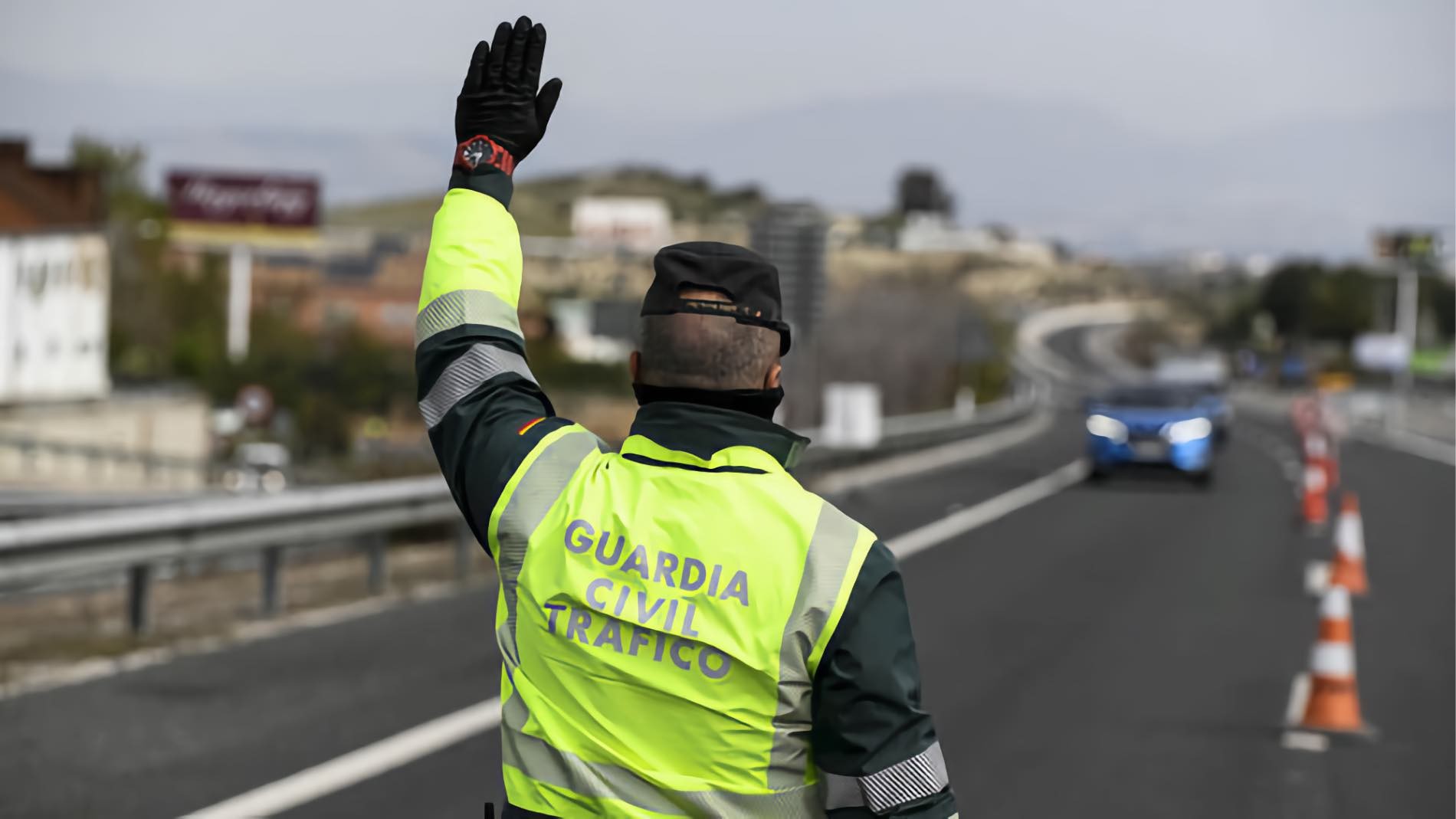 Las infracciones de la DGT por las que ya no recibes multas en 2023. Guardia Civil de Tráfico multa DGT