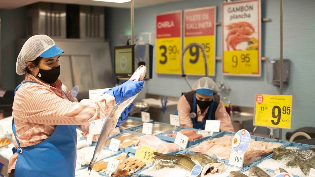 Consum necesita cubrir para este verano más de 3.000 puestos en sus tiendas