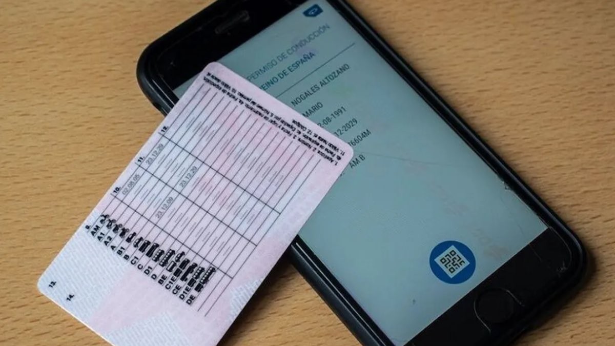 El aviso de la DGT sobre la estafa del carnet de conducir que circula por internet El aviso de la DGT sobre la estafa del carnet de conducir que circula por internet