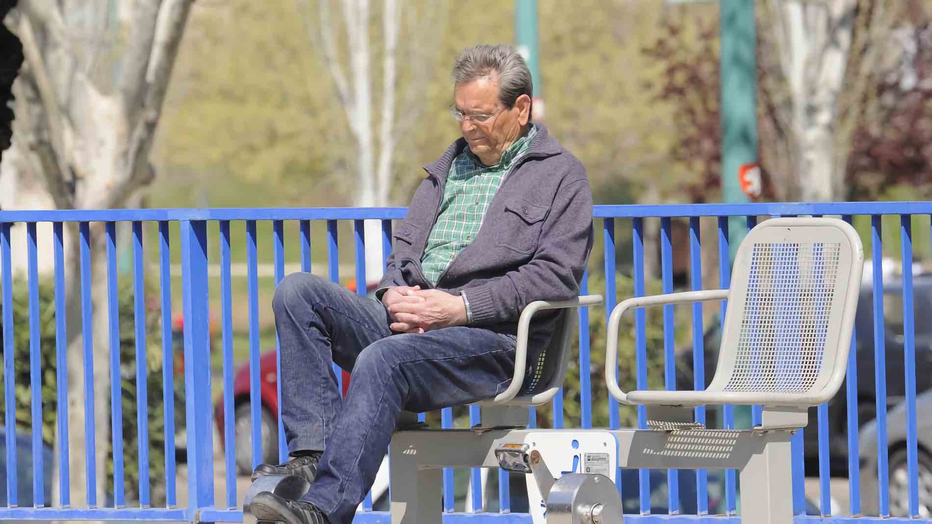 pareja de pensionistas despedidos por jubilación forzosa