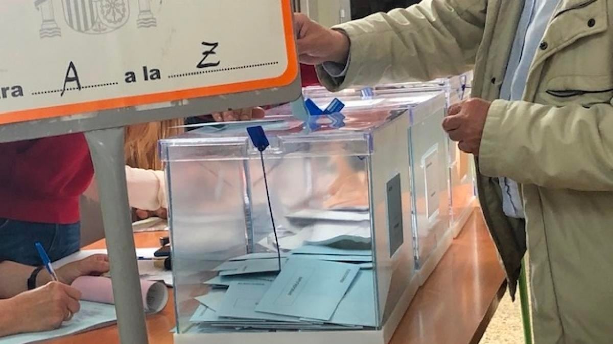 ¿A qué hora abren los colegios electorales este 28 de mayo?