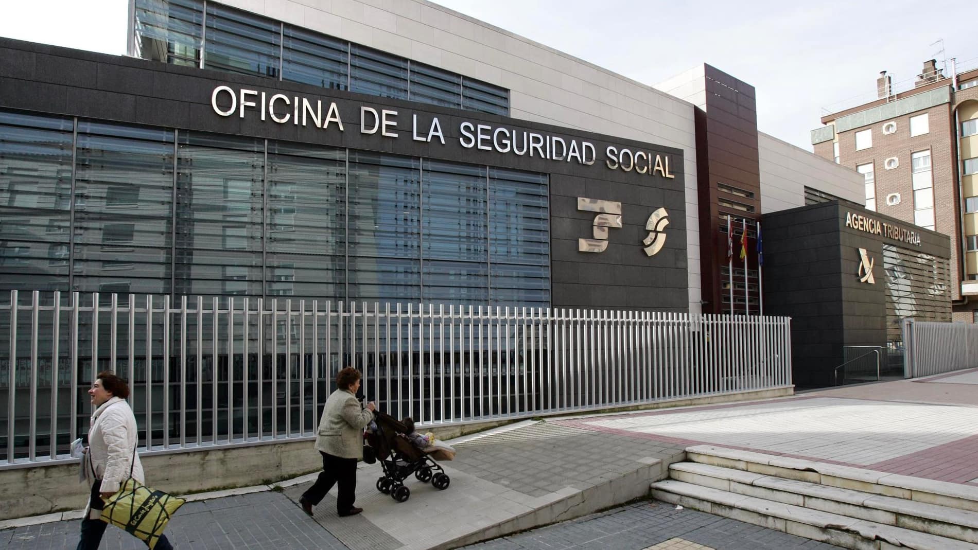 Más de 400.000 tienen derecho a percibir esta prestación y no los saben. oficina de la Seguridad Social