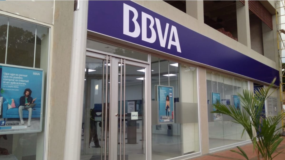 El BBVA lanza un cambio en su aplicación para mejorar el ahorro oficina BBVA
