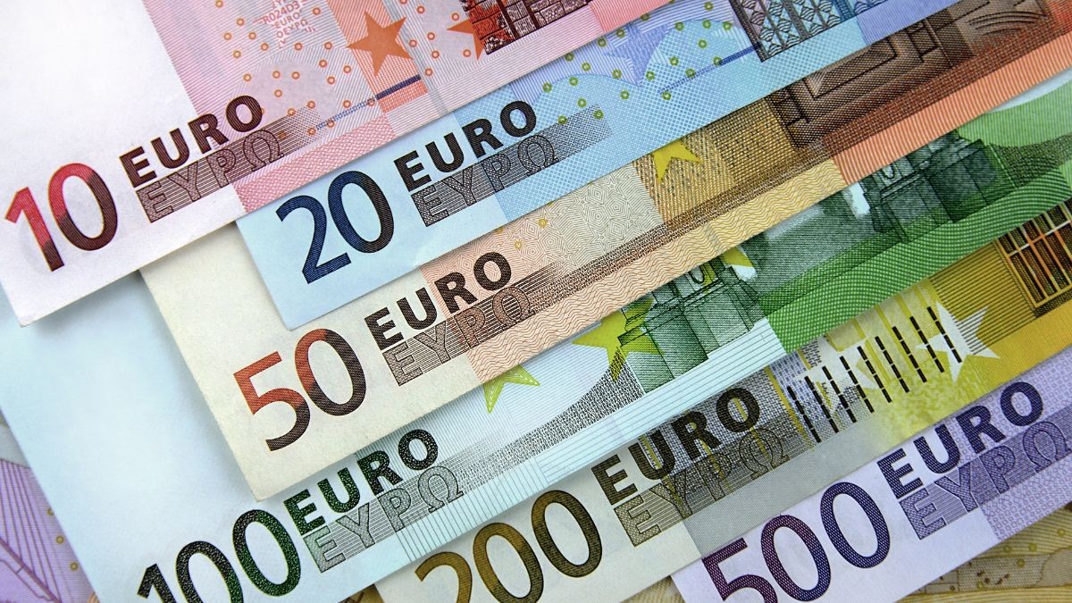 Los bancos que te dan dinero en agosto casi sin requisitos euros