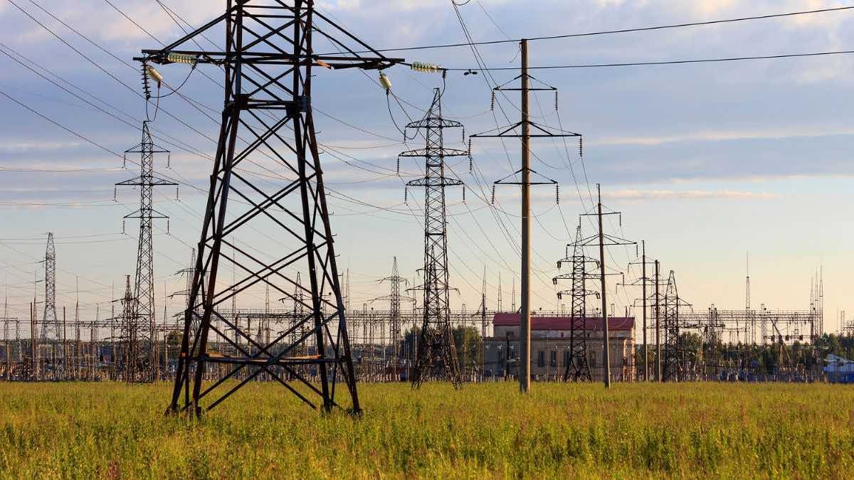 El precio de la luz sábado, 26 de agosto de 2023 Tendido eléctrico