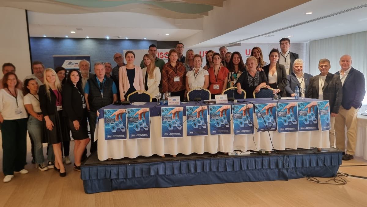 Foto con los participantes del seminario