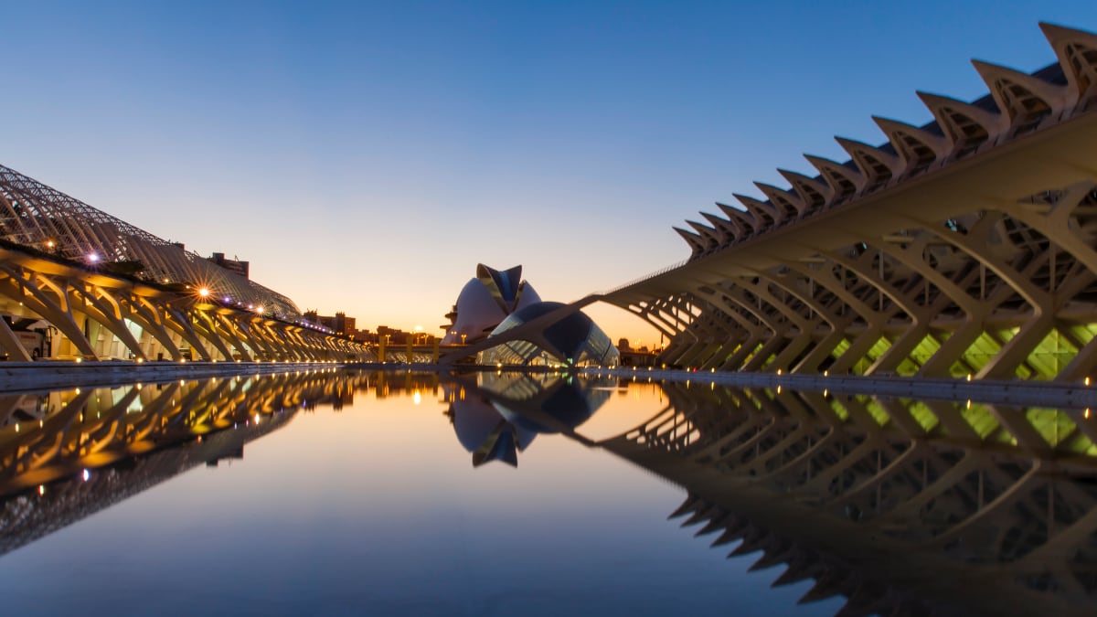 Ciudad de las Artes y las Ciencias al atardecer en Valencia