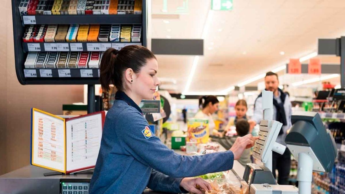 Lidl oferta empleo fijo con 93 vacantes con contrato indefinido: no piden experiencia