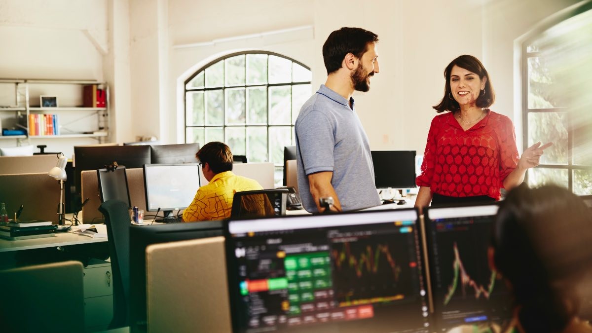 RPO de Randstad: la solución para captar el mejor talento. Trabajadores en una oficina