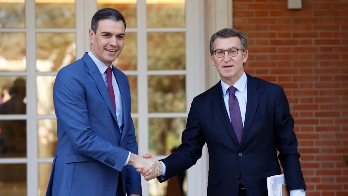 Acuerdo entre PP y PSOE para modificar el artículo 49 de la Constitución