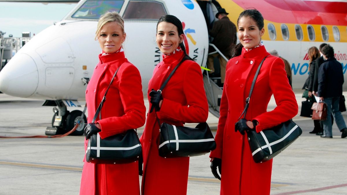 Tres azafatas de la compañía Air Nostrum.